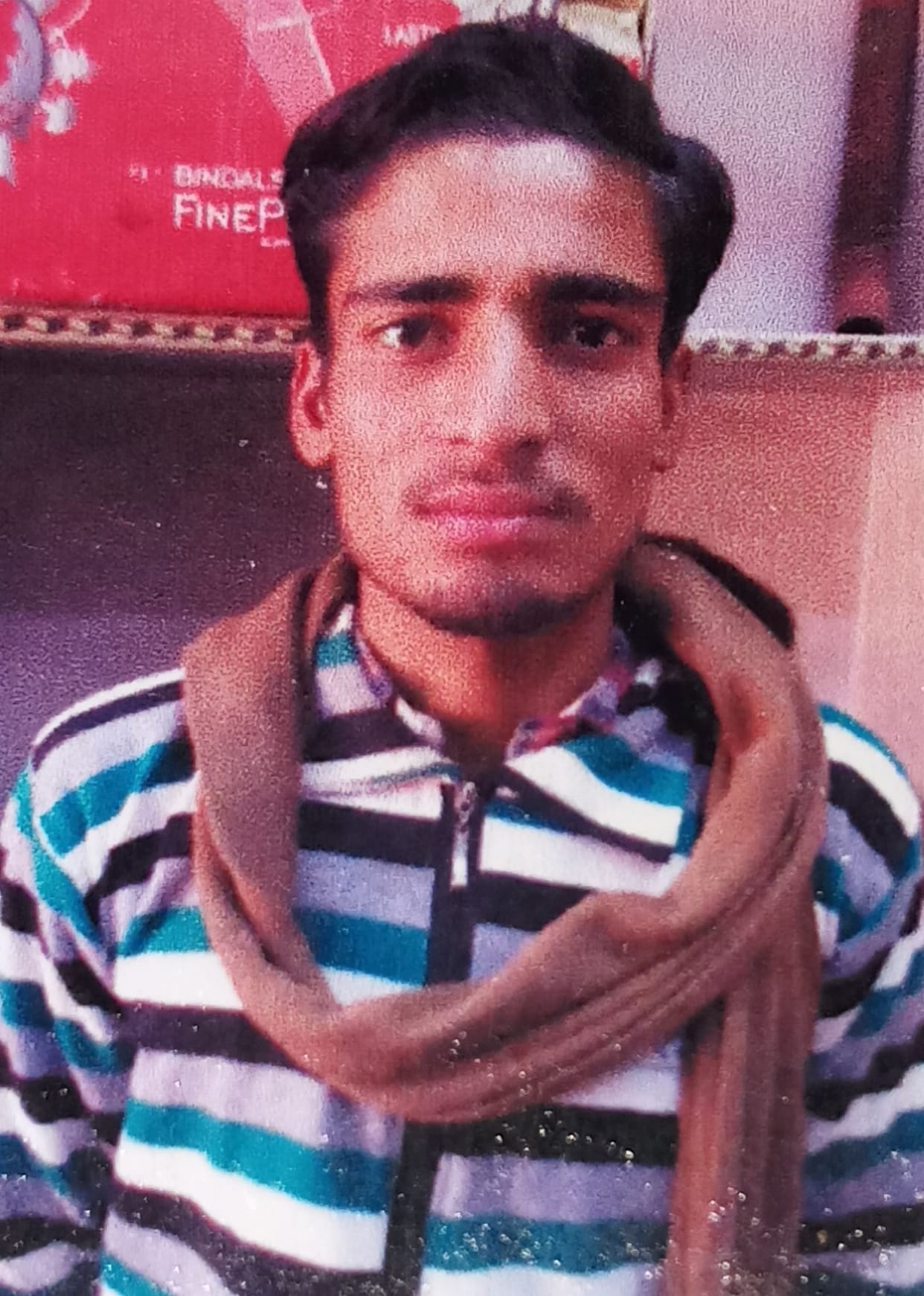 पड़ोसी ने युवक को जहर देकर मार डाला