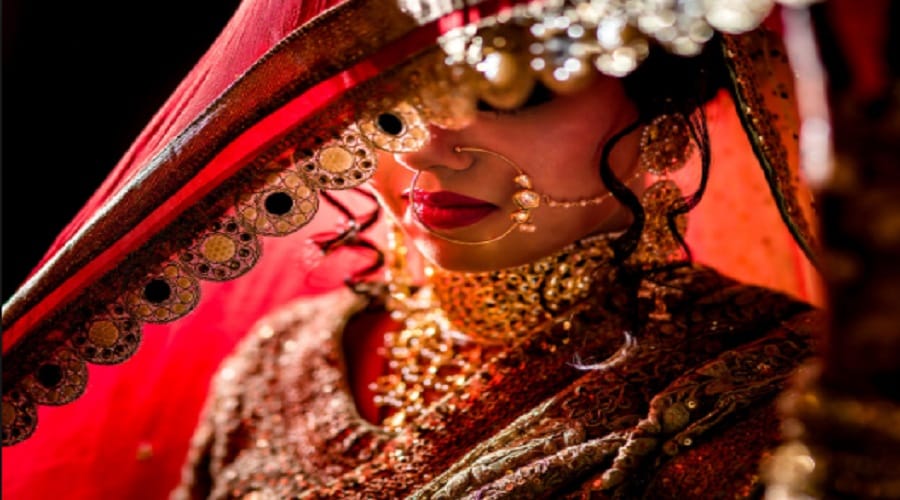 Before fetching the procession, the groom demanded an expensive car
