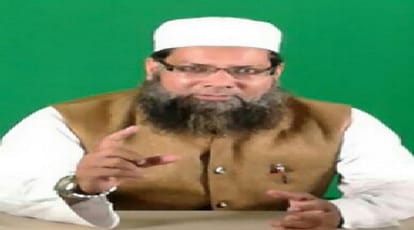 Deobandi ulema angry with disputed calendar, said, hindus should accept Muslim religion