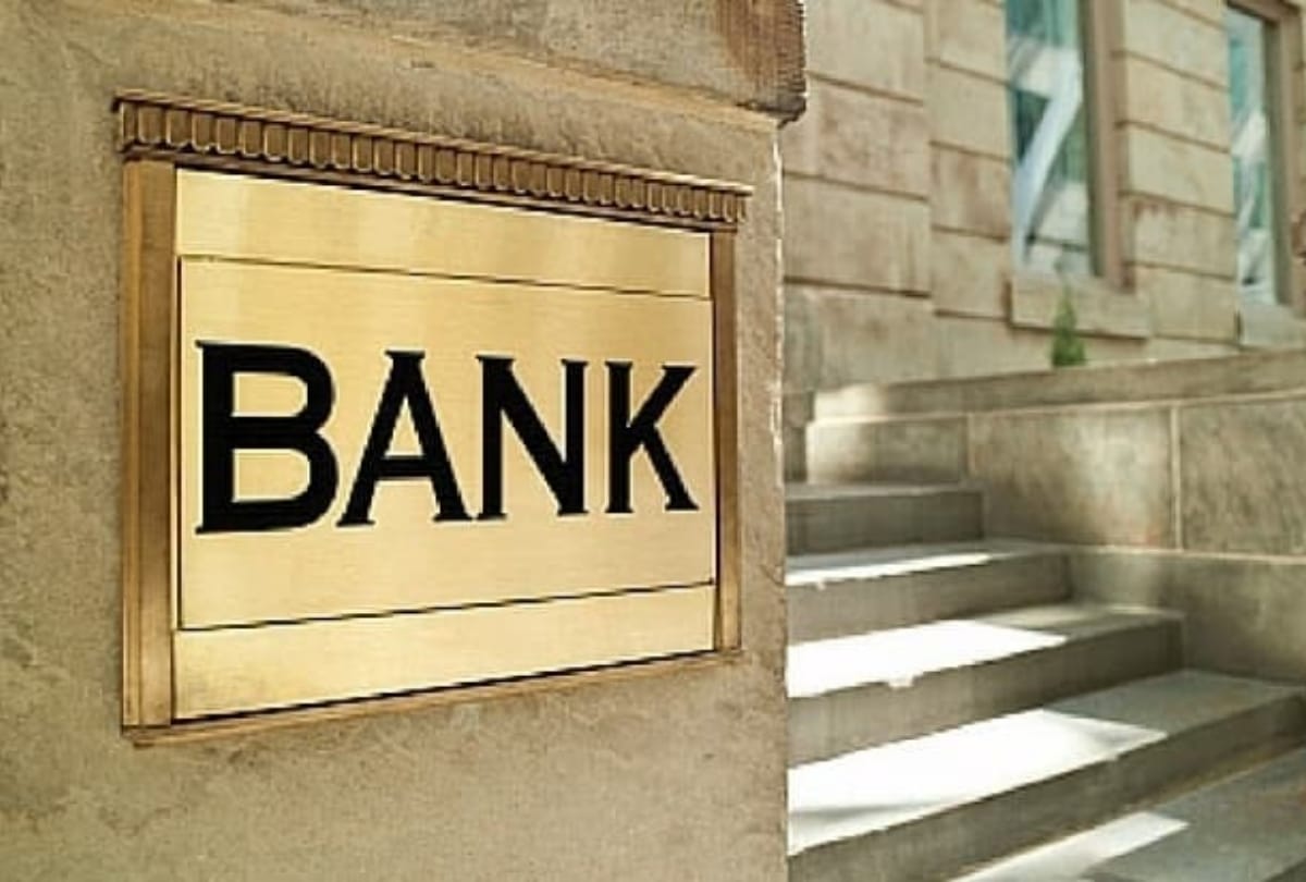 10 compulsory benefits for bank customers