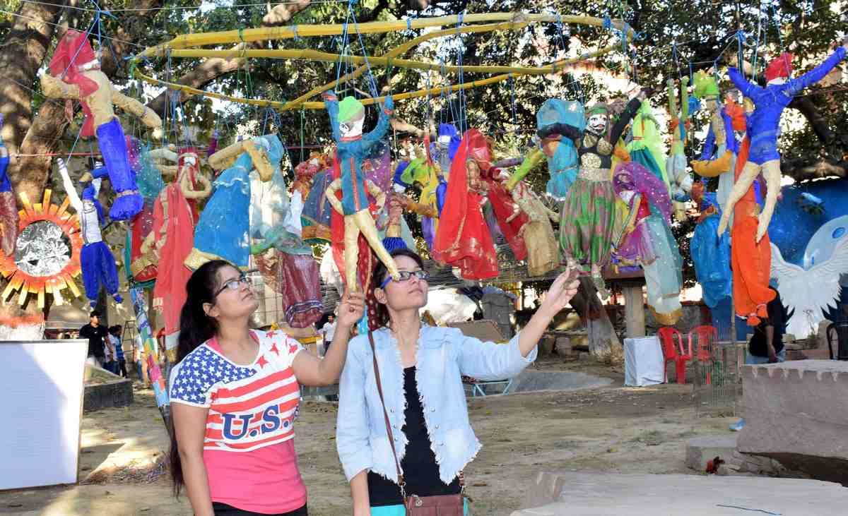 Art fair second day in art faculty in BHU