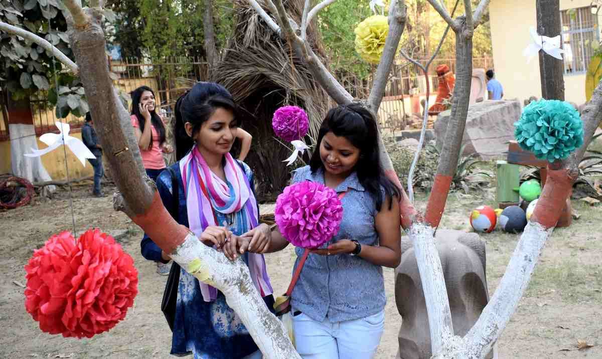 Art fair second day in art faculty in BHU