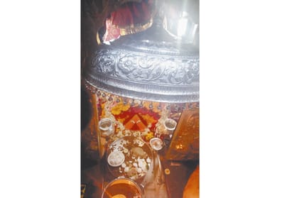 Thousands paid obeisance in temples of himachal pradesh on the first day of the Navratri