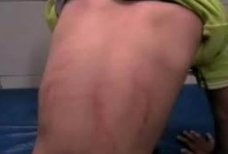 Lady Teacher Beats Child by Stick in Play School in Sirsa