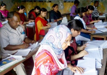 Lock on third day at examination copy checking