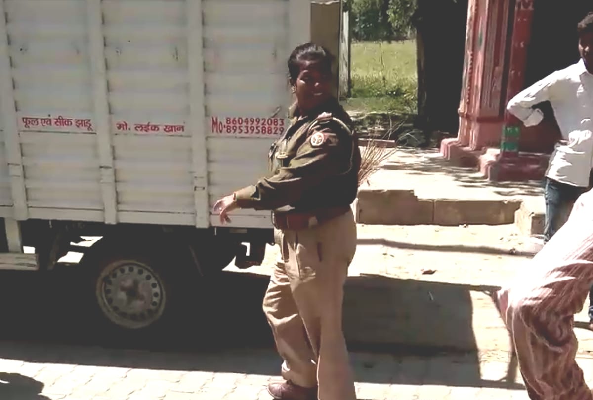 lady head constable beaten pick up driver for not giving lift
