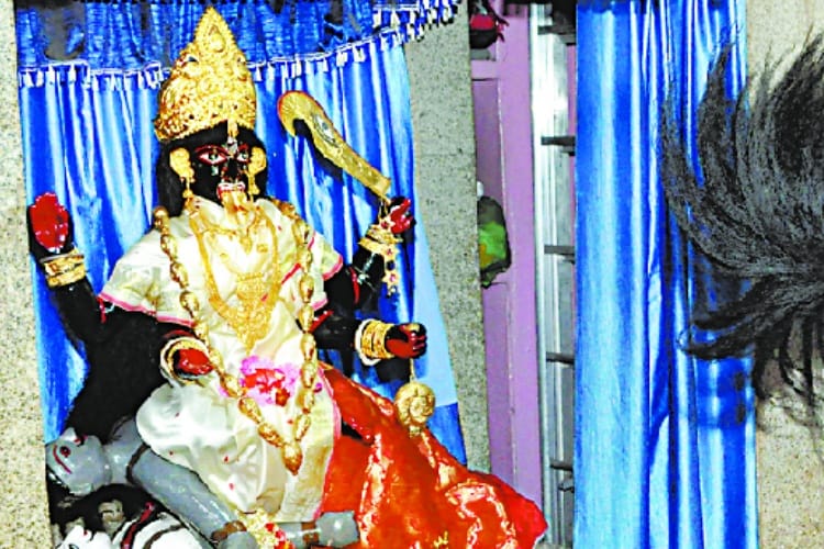 importance of kaali baari mandir in lucknow