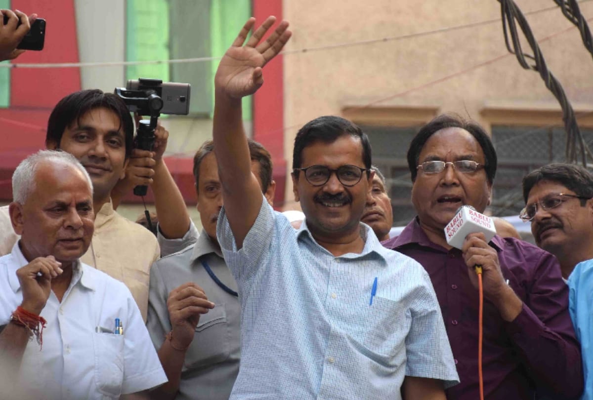 chief minister arvind kejriwal office spent over 1 crore in three years for their tea and snacks