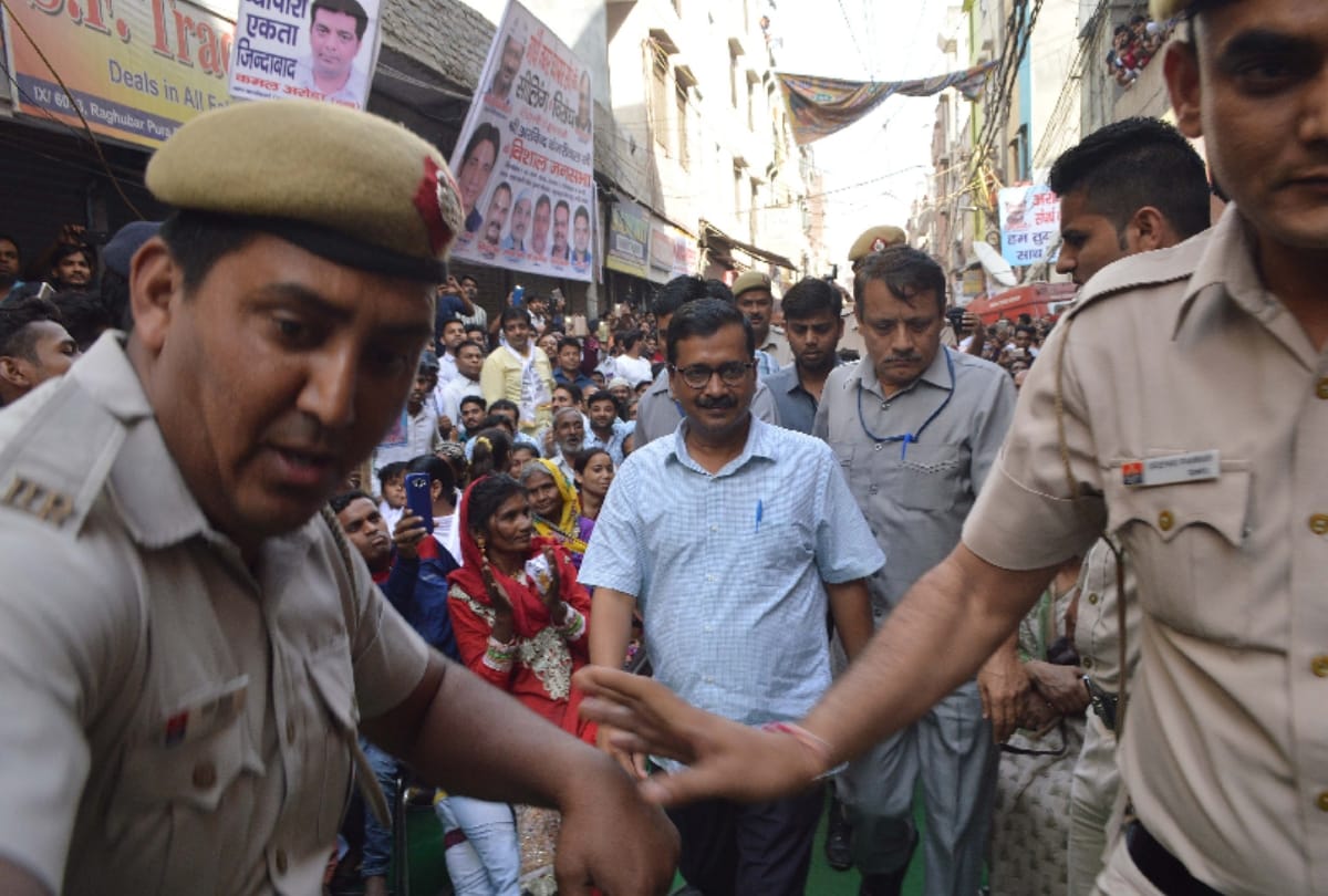 in a survey done by kapil mishra on twitter 93% wanted arvind kejriwal to leave aam aadmi party