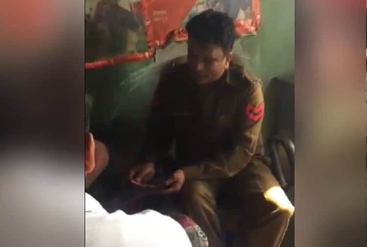 ASI playing cards with constable on duty in panipat, video viral