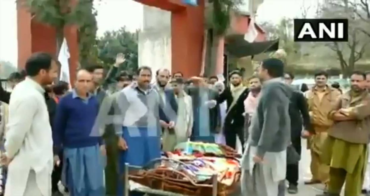PoK residents protest against Pakistan army, raised Azadi slogans