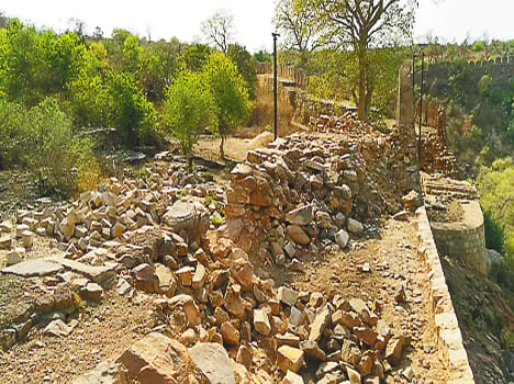 Archaeological department at Kalinjar fort spent 26 lakhs