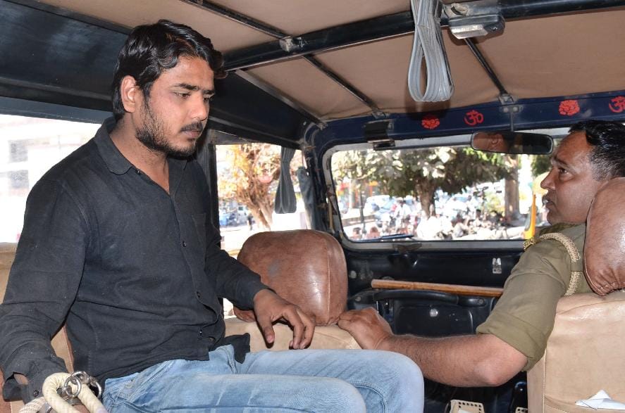 agra rape and murder case accused abvp worker