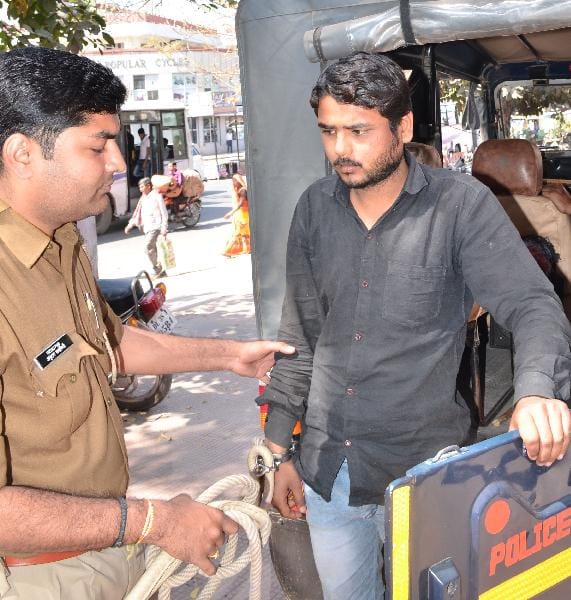 agra the innocent girl was killed so that she could not be identified