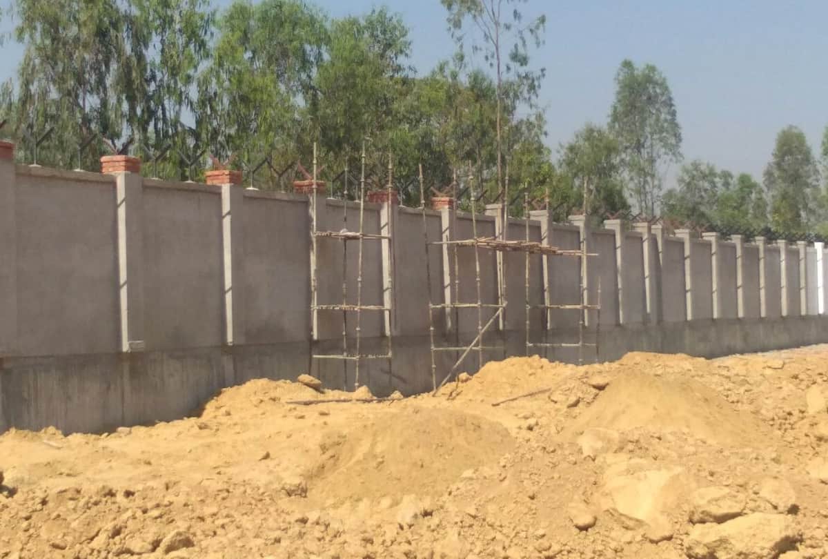 four labourers died due to electric current in sitapur