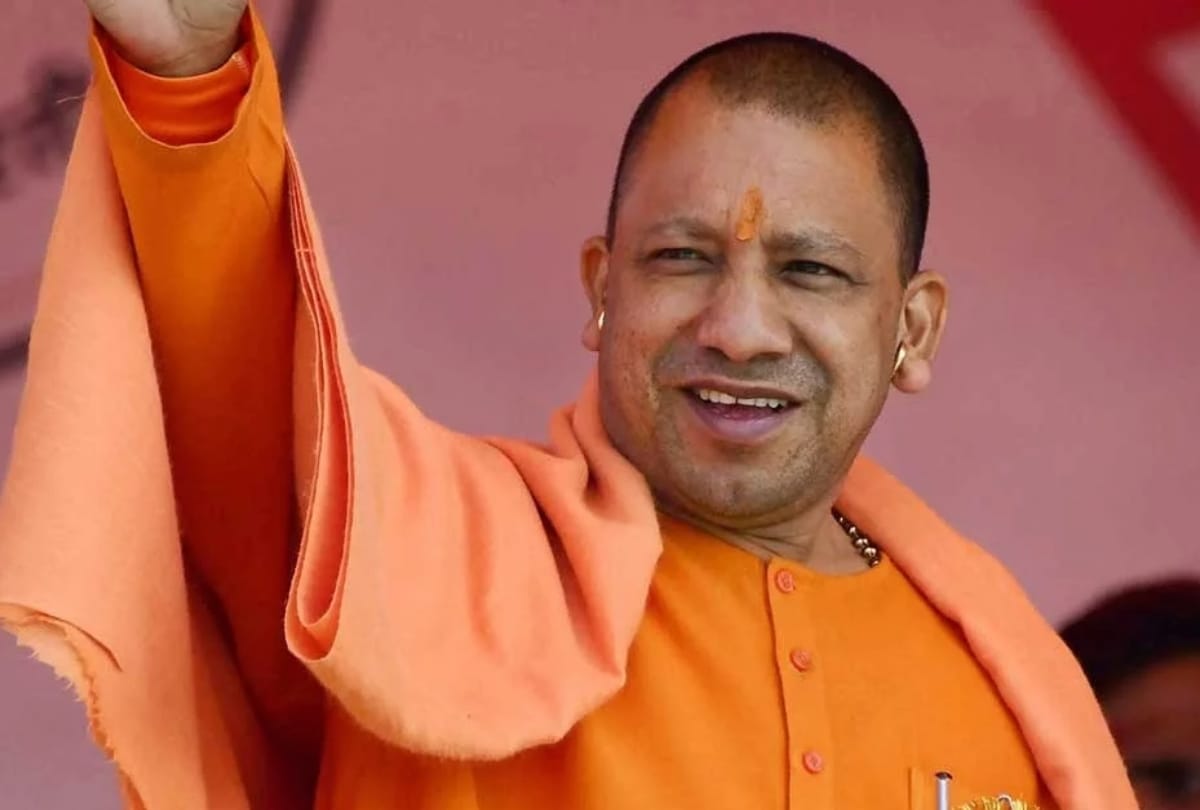 yogi adityanath in sant sammelan in ayodhya.