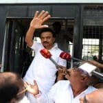 यात्रा का विरोध कर रहे डीएमके नेता एमके स्टालिन को पुलिस ने हिरासत में लिया