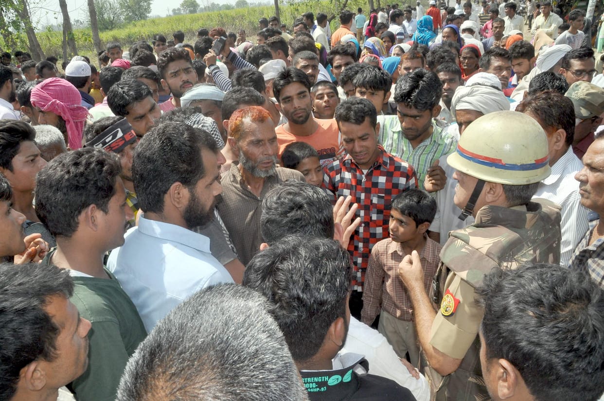 police beaten up to death