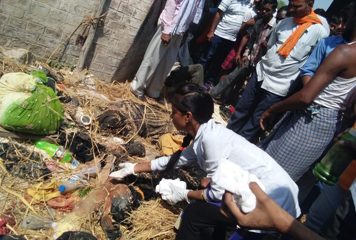 fifty eight people were travelling in tracktor while got accident