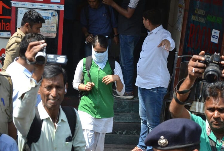 Raid in hotels at meerut, police officer's of shocked, see photos