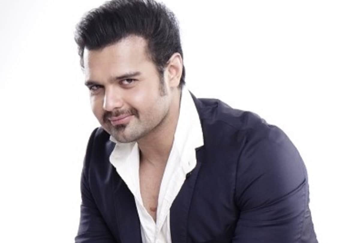 Mithun Chakraborthy son Mimoh to tie the knot