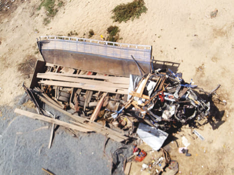 Rail pulls off bridge, Yamuna falls off truck, two die