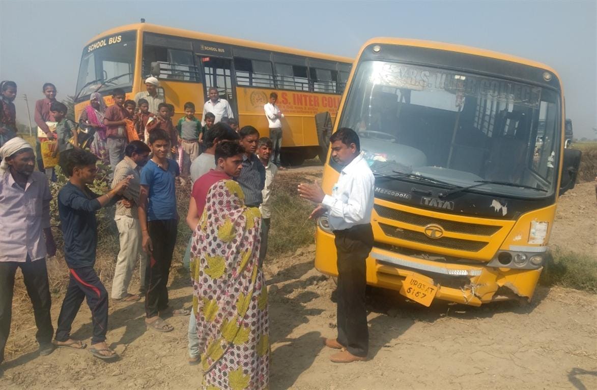 The bus planted in the field by steering failure