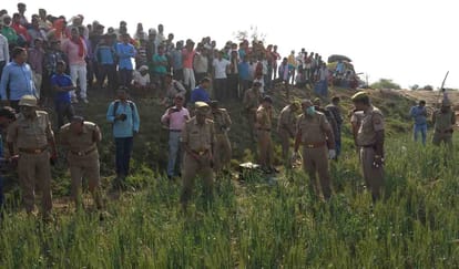 UP police encounter in chandauli one criminal killed