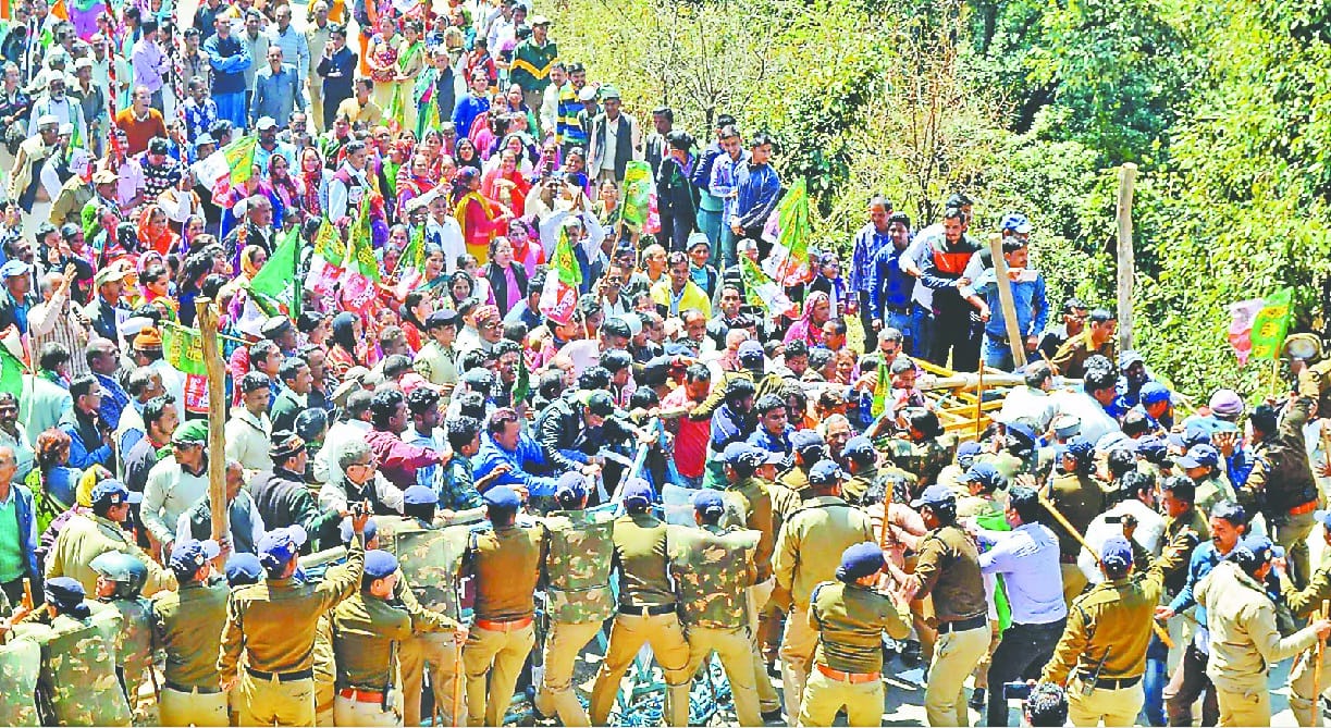 uttarakhand Budget 2018 protester arrested in gairsain