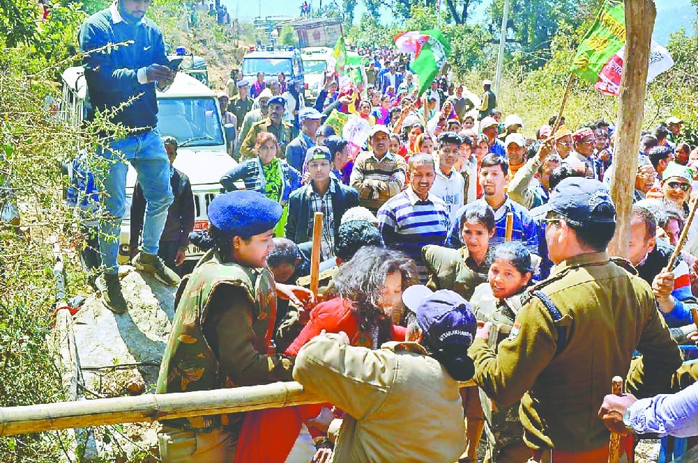 uttarakhand Budget 2018 protester arrested in gairsain