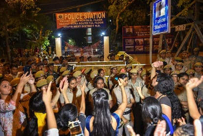 JNU professor Ashok Kadam filed an FIR against 17 students in delhi