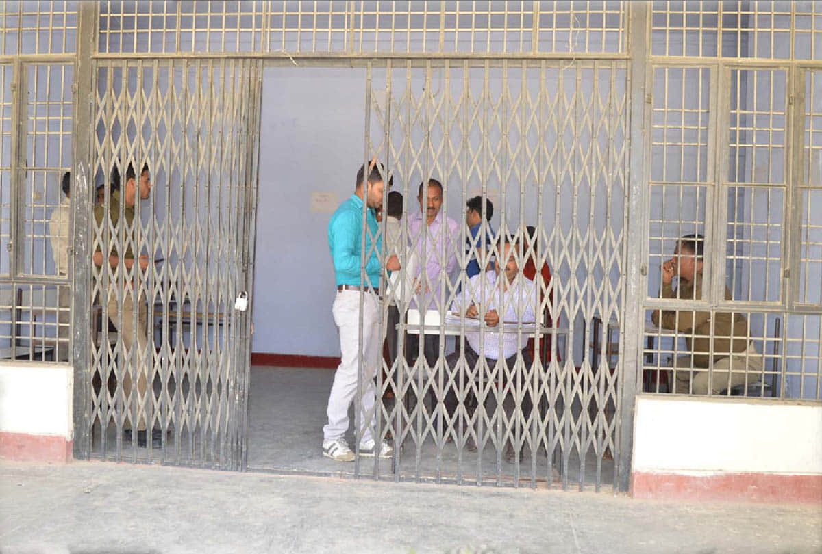 Evaluation of Answer books of Secondary Education Council Board Exam hardoi