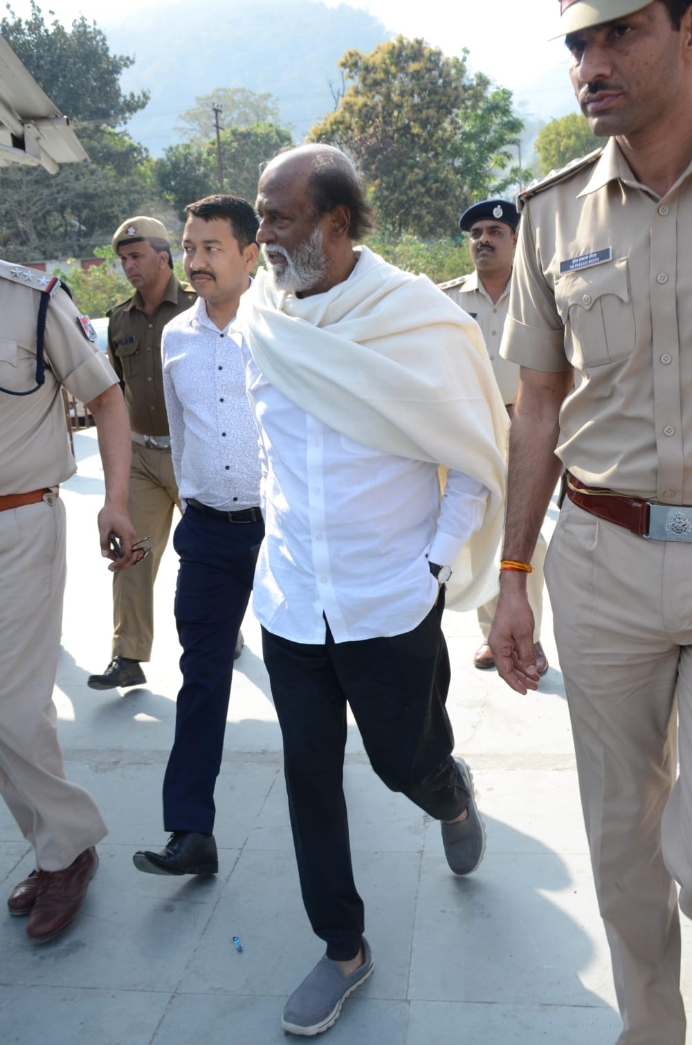 rajinikanth big statement during uttarakhand spiritual tour 