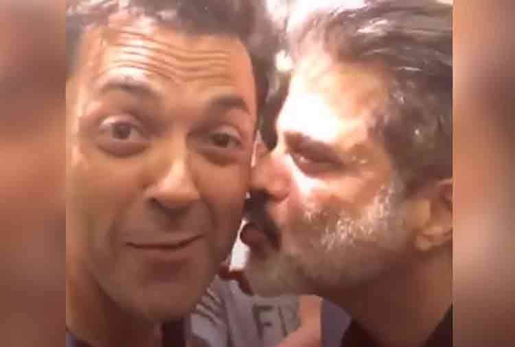 anil kapoor kiss bobby deol salman khan feel shy video goes viral