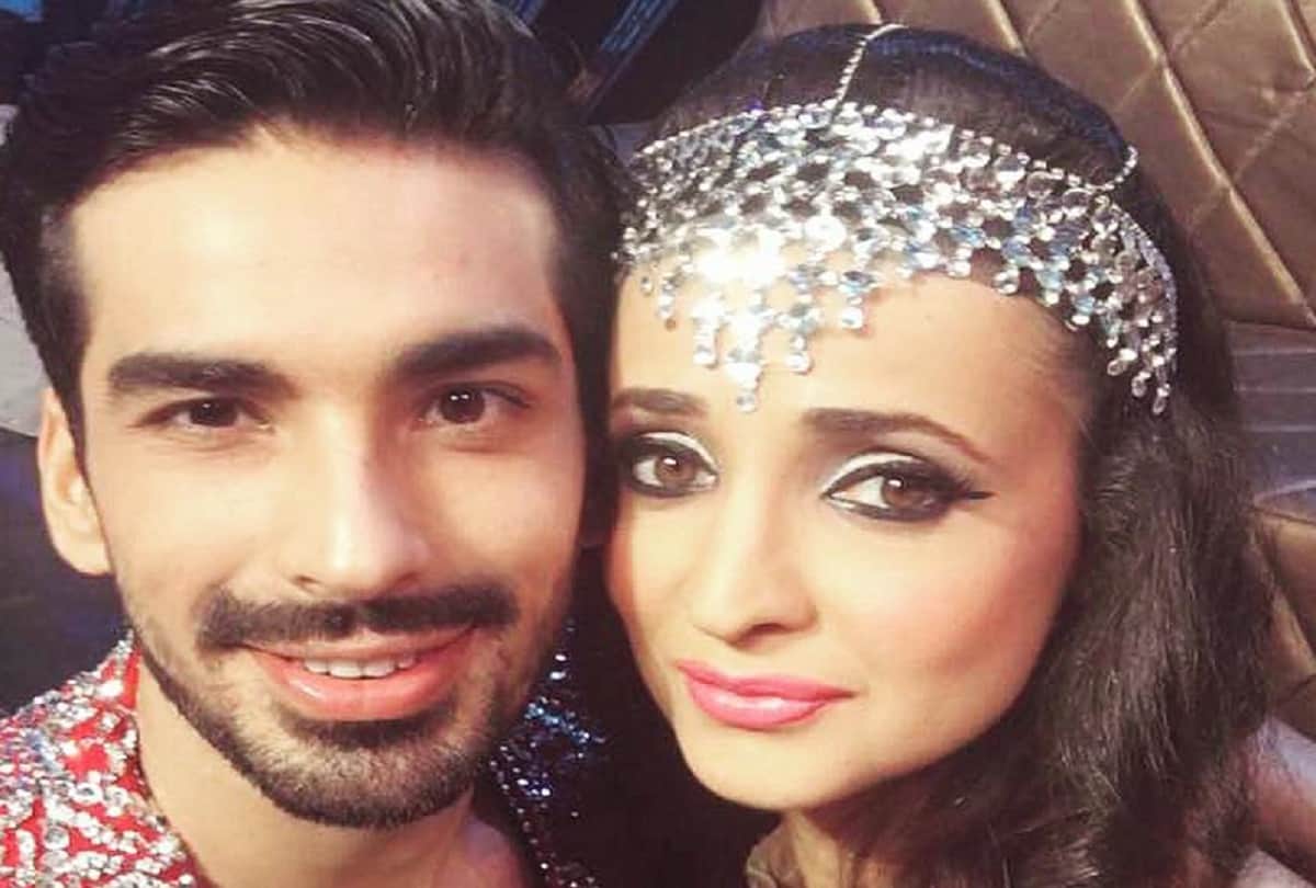 TV Couple Sanya Irani and Mohit Sehgal Party for Pet Dog Was Attended By These Celebrities