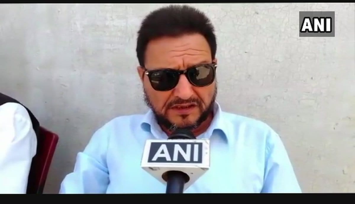 shami' uncle khurshid says hasin jahan shopped for lakhs every month