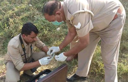 UP police encounter in chandauli one criminal killed