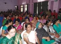 रेलवे ने 250 महिला कर्मचारियों को किया सम्मानित