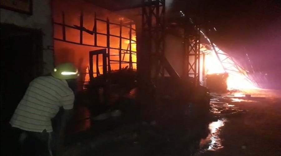 fierce fire in the furniture showroom at meerut