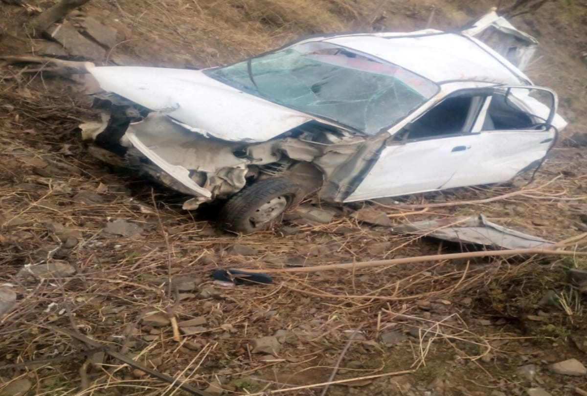 four people killed in a car accident near shimla