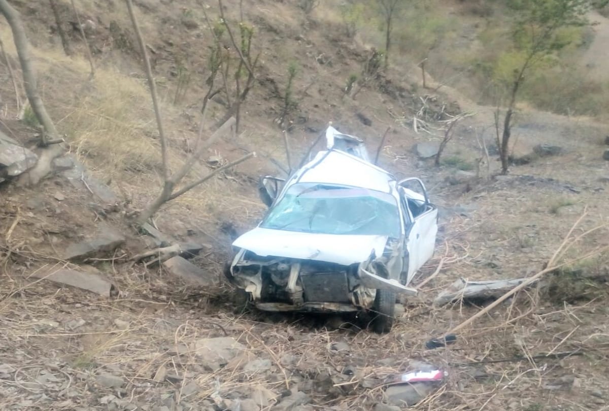 four people killed in a car accident near shimla