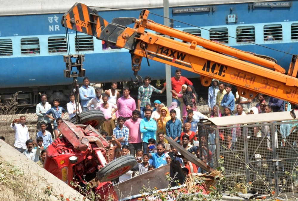 five died in tractor trolly accident case.
