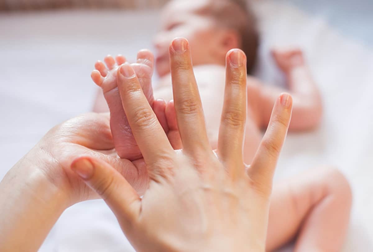 woman left her 4 month old baby as kid is suffering from paralysis husband took her to court because