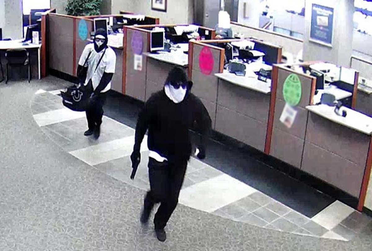 Robbery in Bank of Baroda kanpur case
