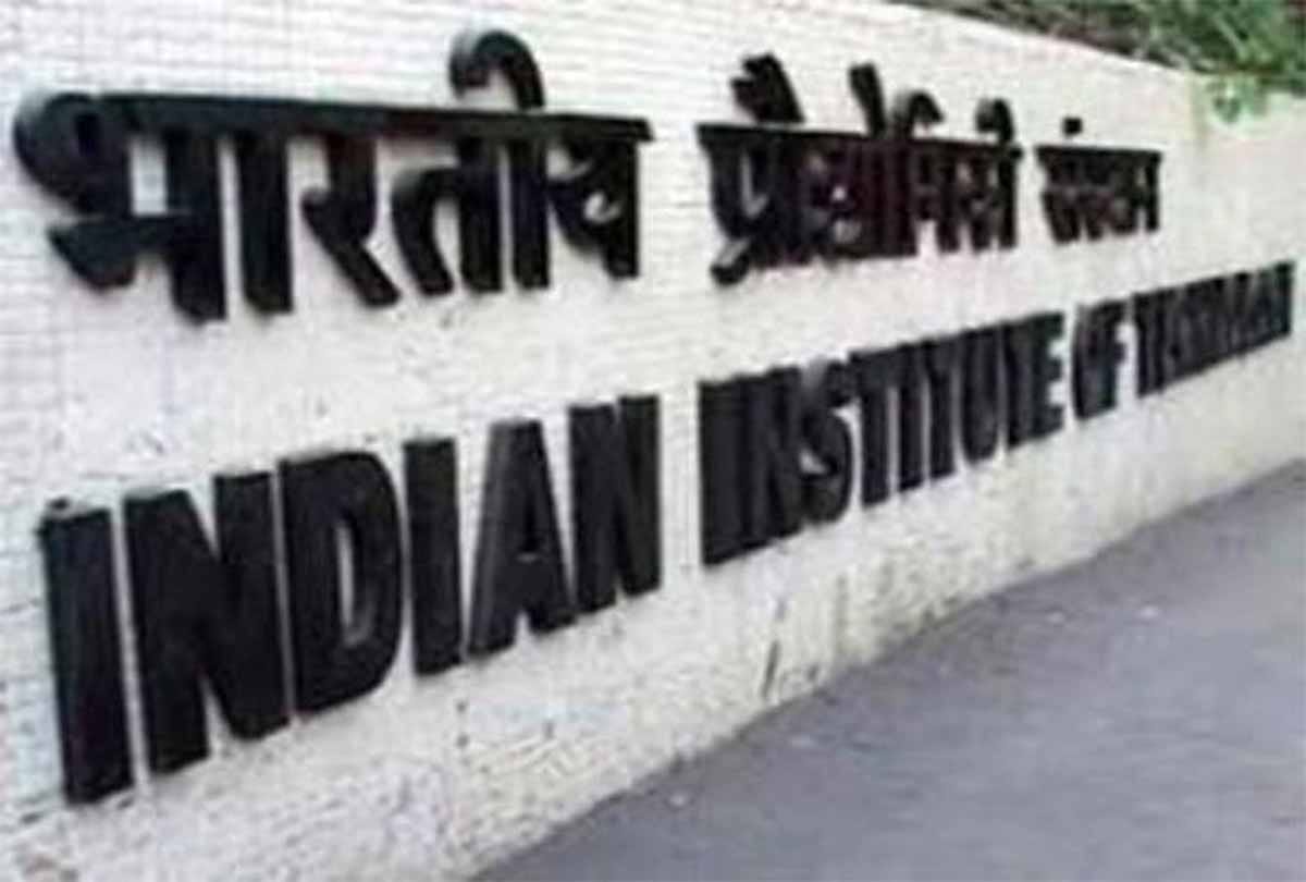 iit kanpur student awarded by president of india