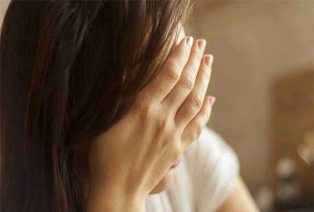 man raped woman in front of her daughter
