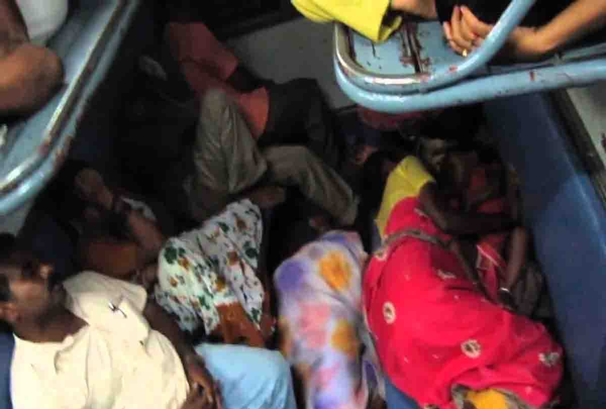 girl born on the train's general bogie