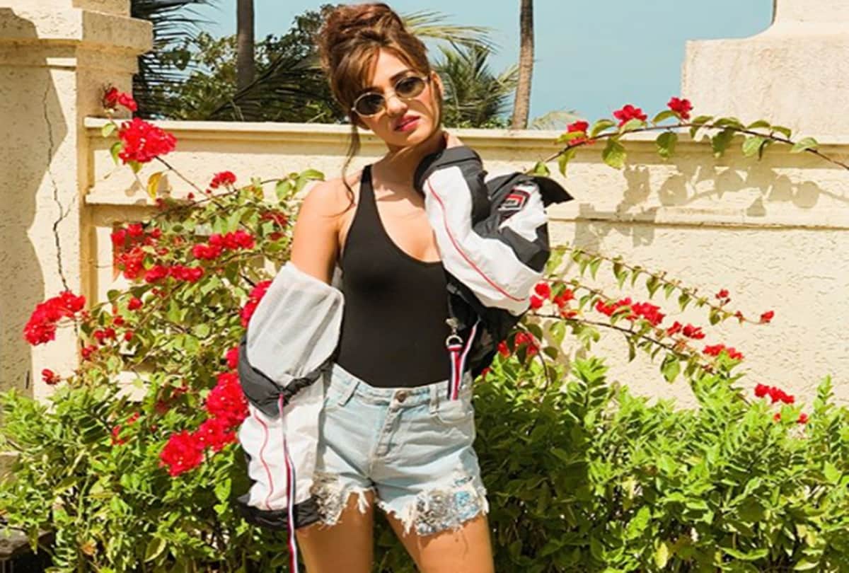 disha patani shared her bold photo on social media