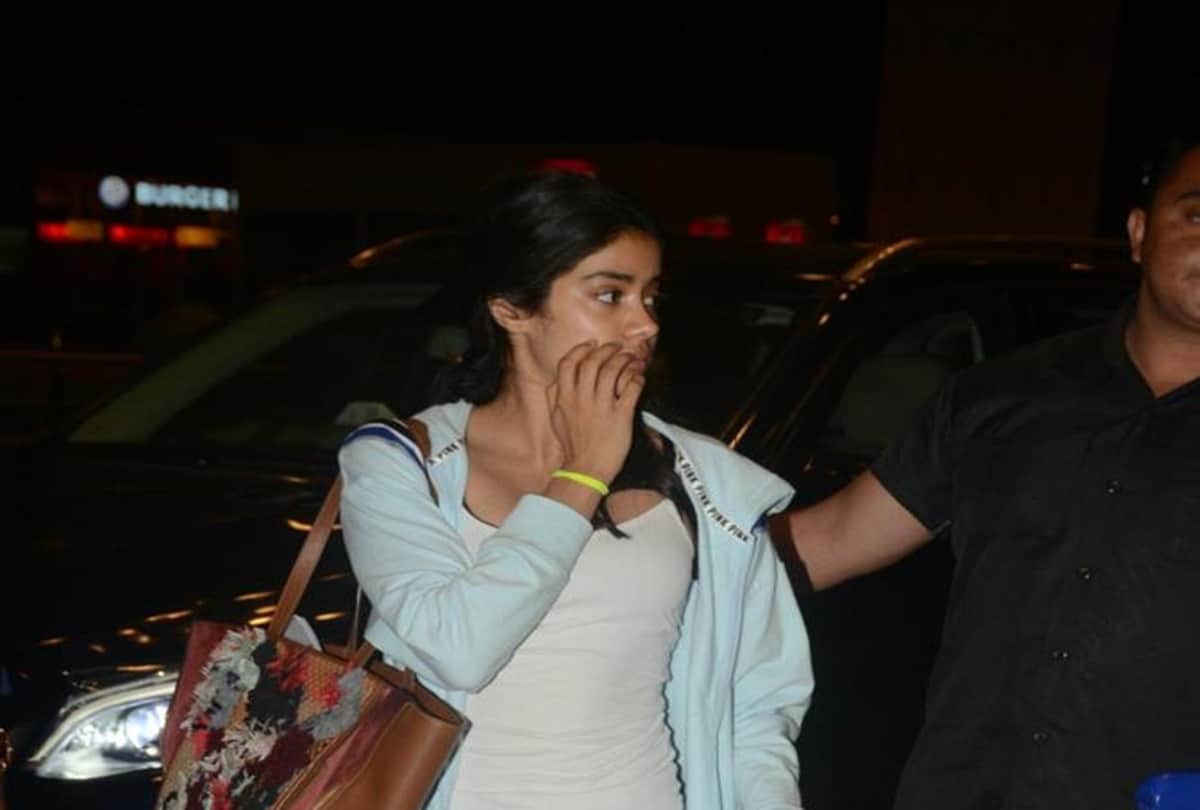 know what was the Reaction of Jhanvi Kapoor After Sridevi Death