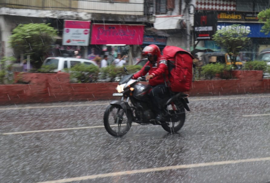 Hailstorm and rain warning for 24 hours in six districts of uttarakhand